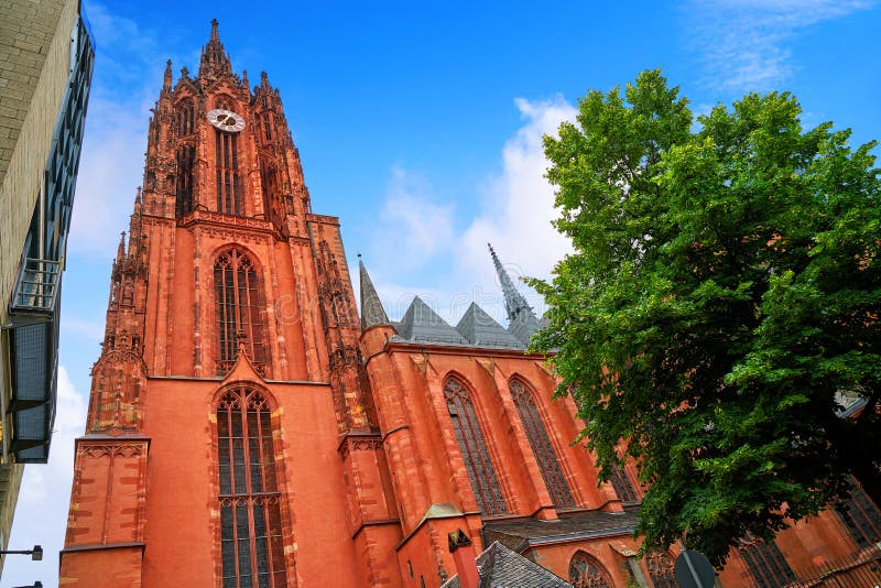 De Kathedraal Kaiserdon St Bartholomaus van Frankfurt stock foto's De Kathedraal Kaiserdon St Bartholomaus van Frankfurt stock foto's