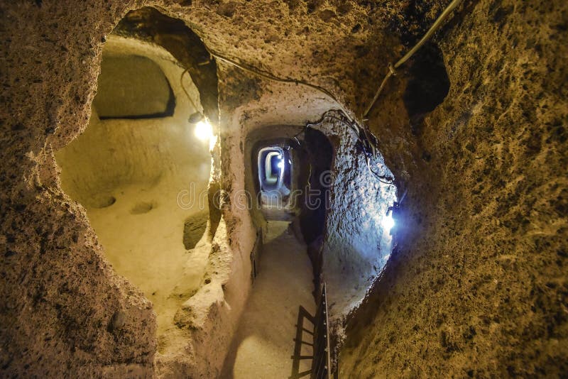 Is de Kaymakli Ondergrondse Stad bevat binnen de citadel van Kaymakli in Centrale Anatolia Region van Turkije royalty-vrije stock afbeeldingen Is de Kaymakli Ondergrondse Stad bevat binnen de citadel van Kaymakli in Centrale Anatolia Region van Turkije royalty-vrije stock afbeeldingen