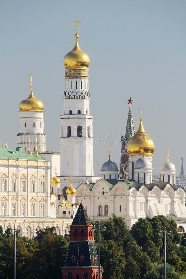 De koepel van Ivan Great-torenklok in Moskou het Kremlin royalty-vrije stock foto's De koepel van Ivan Great-torenklok in Moskou het Kremlin royalty-vrije stock foto's
