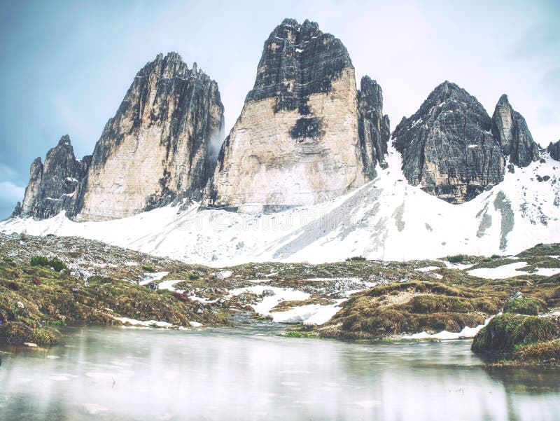 De lentedolomiet Het mooie Landschap van de de Lenteberg royalty-vrije stock fotografie