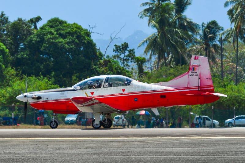 De Luchtmacht Pilatus PC-7 Mk van Maleisi? II royalty-vrije stock afbeeldingen De Luchtmacht Pilatus PC-7 Mk van Maleisi? II royalty-vrije stock afbeeldingen