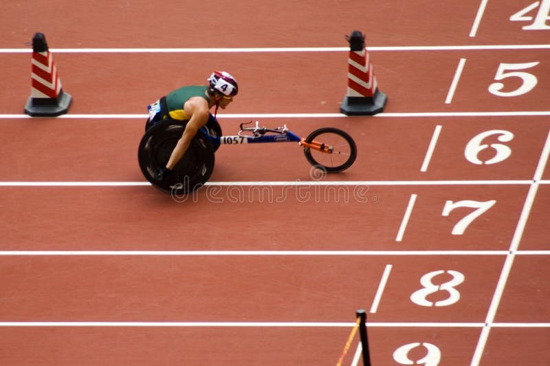 De marathon van mensen in de Spelen van Peking Paralympic stock afbeelding De marathon van mensen in de Spelen van Peking Paralympic stock afbeelding