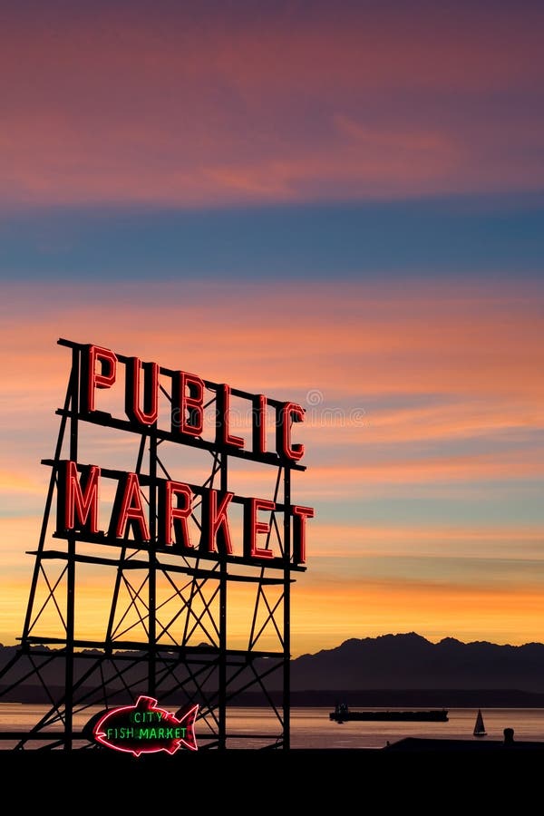 De Markt van de Plaats van de Snoeken van Seattle royalty-vrije stock afbeeldingen De Markt van de Plaats van de Snoeken van Seattle royalty-vrije stock afbeeldingen