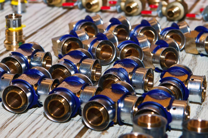 De materialen van het loodgieterswerk royalty-vrije stock afbeelding De materialen van het loodgieterswerk royalty-vrije stock afbeelding
