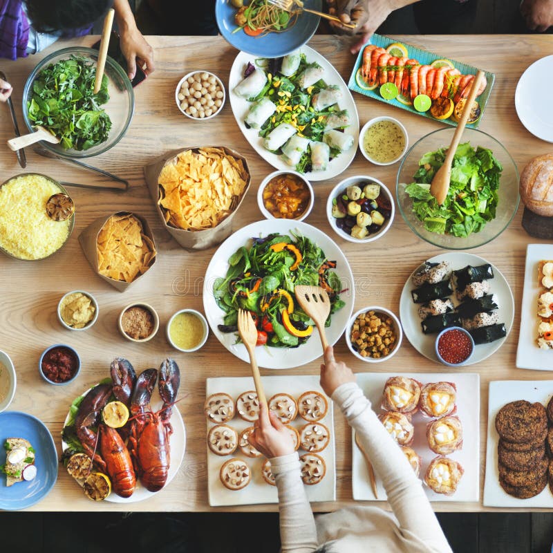 De Menigte van de brunchkeus het Dineren Voedselopties die Concept eten royalty-vrije stock foto's De Menigte van de brunchkeus het Dineren Voedselopties die Concept eten royalty-vrije stock foto's