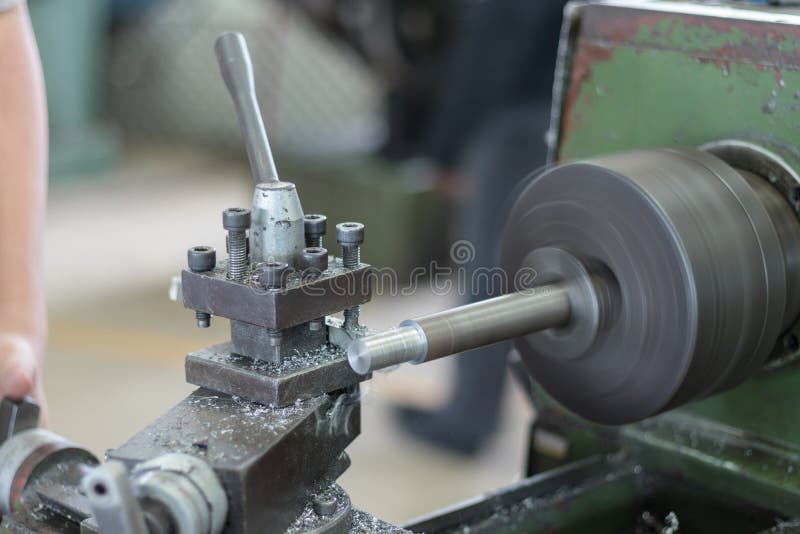 De mensen werken met machines stock afbeelding De mensen werken met machines stock afbeelding