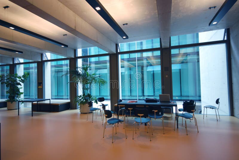 De moderne bouw royalty-vrije stock foto De moderne bouw royalty-vrije stock foto