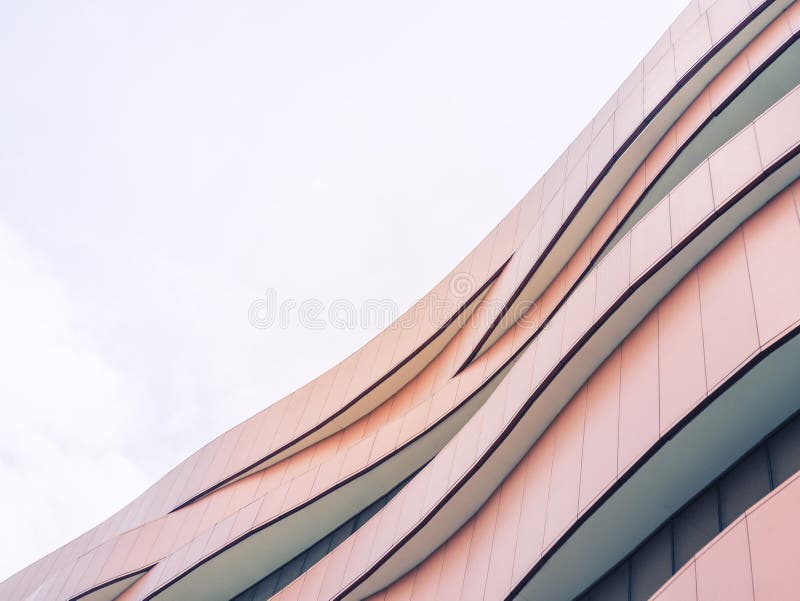 De moderne van het het ontwerpstaal van de de Bouwvoorgevel details van de het Patroonarchitectuur stock foto's De moderne van het het ontwerpstaal van de de Bouwvoorgevel details van de het Patroonarchitectuur stock foto's