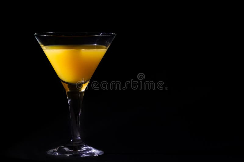De mooie drank van de skrewdrivercocktail highball stock afbeelding De mooie drank van de skrewdrivercocktail highball stock afbeelding