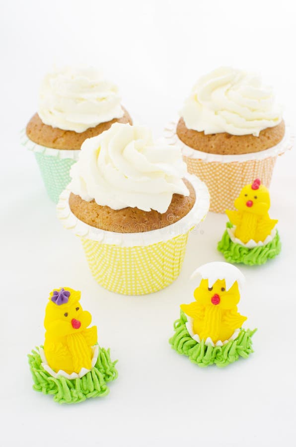 De Muffins en de Kippen van Pasen royalty-vrije stock afbeeldingen