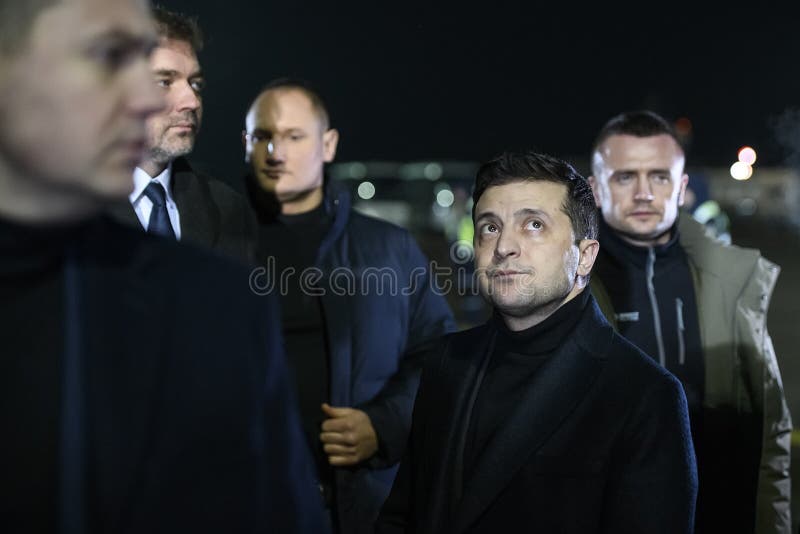 De Oekraïense president Volodymyr Zelenskiy op de internationale luchthaven van Boryspil bij Kiev, Oekraïne, 29 december 2019 stock foto's De Oekraïense president Volodymyr Zelenskiy op de internationale luchthaven van Boryspil bij Kiev, Oekraïne, 29 december 2019 stock foto's