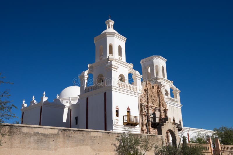De opdracht van San Xavier del bac in Tucson Arizona royalty-vrije stock afbeelding De opdracht van San Xavier del bac in Tucson Arizona royalty-vrije stock afbeelding
