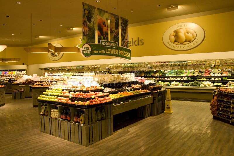 De opslagsupermarkt van de kruidenierswinkel stock fotografie De opslagsupermarkt van de kruidenierswinkel stock fotografie