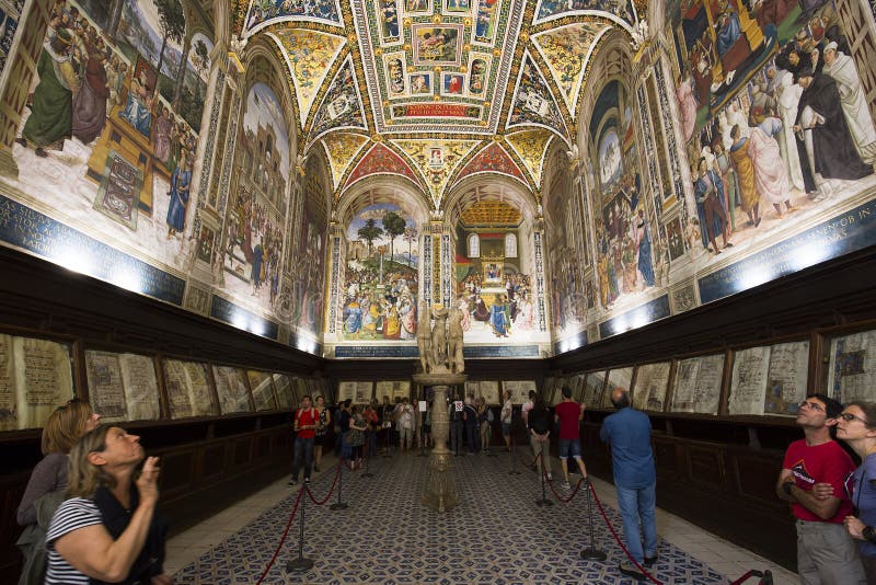 De Piccolomini-bibliotheek, Duomo van Siena, Italië royalty-vrije stock afbeelding De Piccolomini-bibliotheek, Duomo van Siena, Italië royalty-vrije stock afbeelding