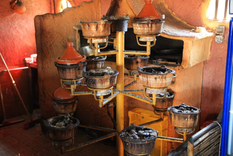 De potten van Tajine stock fotografie De potten van Tajine stock fotografie
