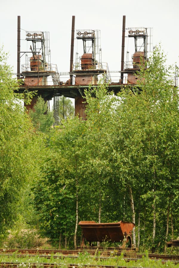 De productie van de brandklei stock afbeeldingen De productie van de brandklei stock afbeeldingen