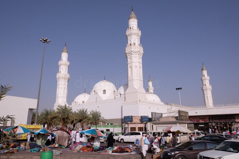 Masjid pertama dibina