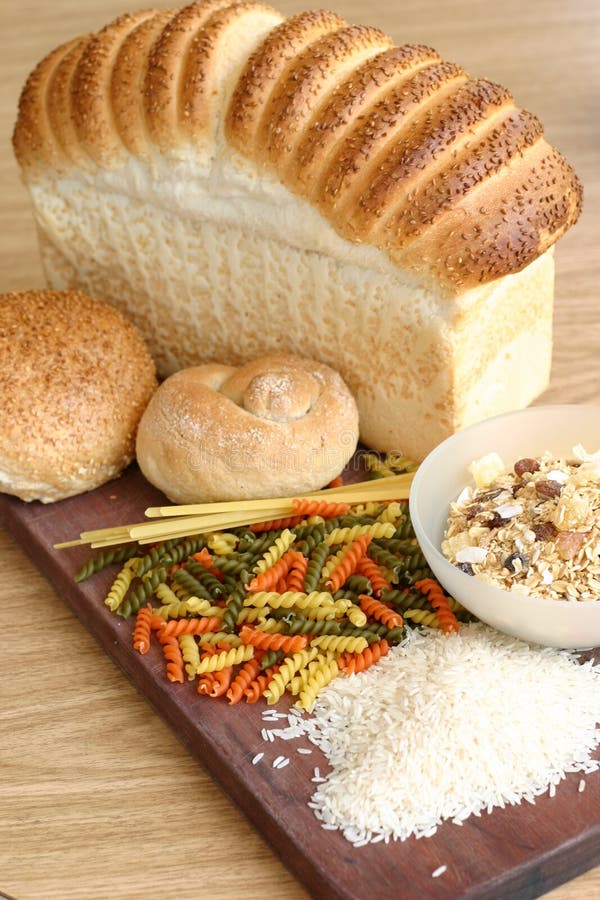 De rijst van het de deegwarengraangewas van het brood stock foto's De rijst van het de deegwarengraangewas van het brood stock foto's