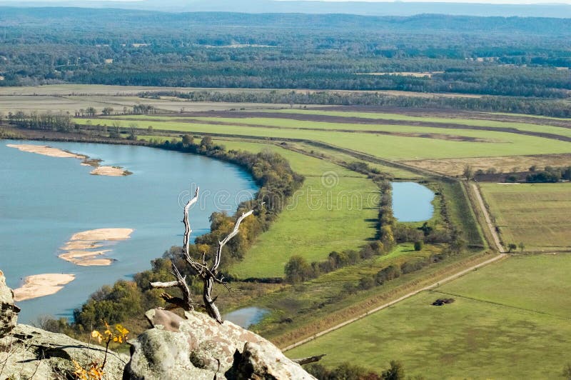 De Rivier van Arkansas van Petit Jean Mountain stock foto De Rivier van Arkansas van Petit Jean Mountain stock foto