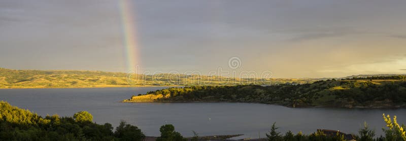 De Rivierregenboog van Missouri, Meer Francis Case stock afbeeldingen De Rivierregenboog van Missouri, Meer Francis Case stock afbeeldingen
