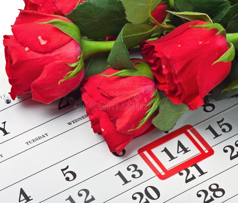 De rozen leggen op de kalender met de datum van 14 Februari Valentijnskaart