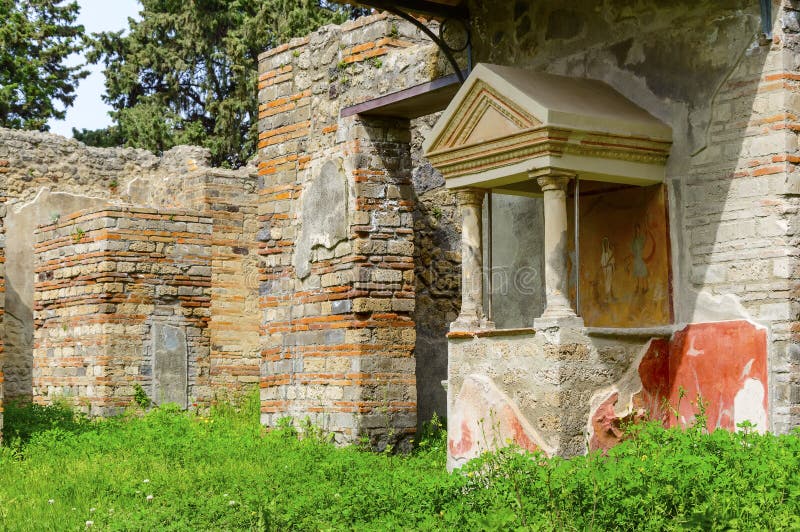 De ruïnes van Pompei: oud huis met fresko royalty-vrije stock afbeelding De ruïnes van Pompei: oud huis met fresko royalty-vrije stock afbeelding