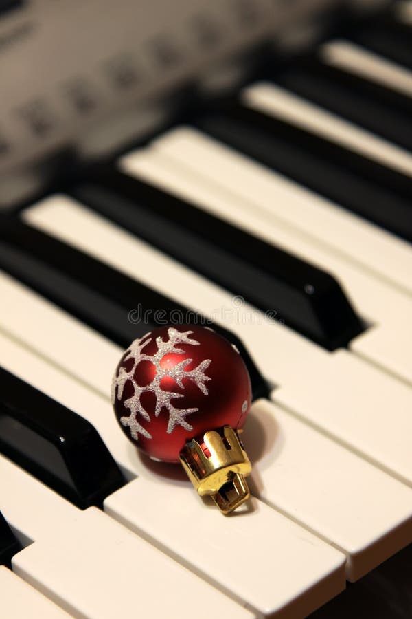 De Snuisterij van Kerstmis op de Sleutels van de Piano