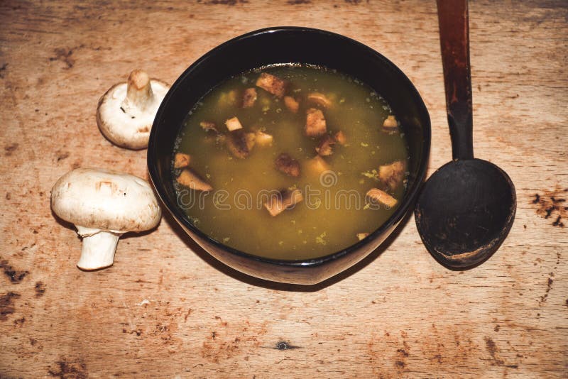 De Soep Van De Room Met Paddestoelen Stock Afbeelding Image of brood