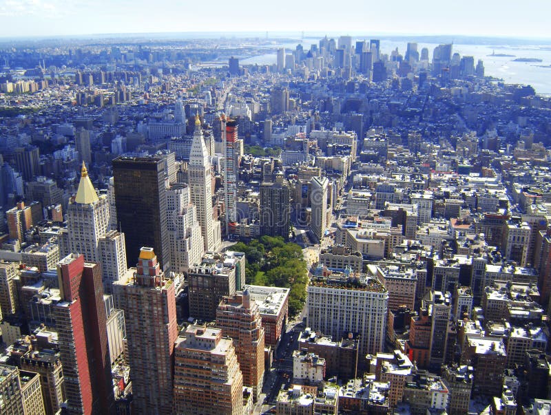 De stad van Manhattan, New York van de bouw van de Imperiumstaat, uitstekende stijl, de Stad van New York, de V.S. royalty-vrije stock afbeeldingen De stad van Manhattan, New York van de bouw van de Imperiumstaat, uitstekende stijl, de Stad van New York, de V.S. royalty-vrije stock afbeeldingen