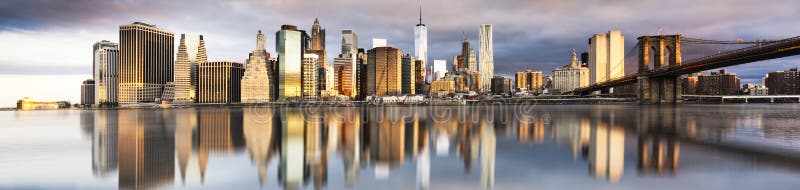 De Stad van New York - mooie zonsopgang royalty-vrije stock afbeelding De Stad van New York - mooie zonsopgang royalty-vrije stock afbeelding