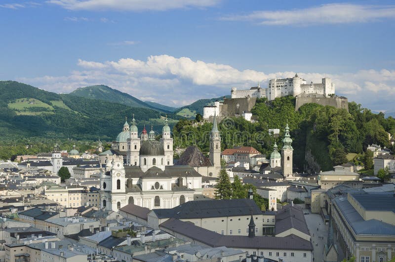 De Stads Historisch Centrum van Salzburg met Kathedraal