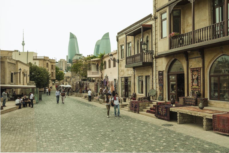 De straten van de binnenstad van Baku, Azerbeidzjan royalty-vrije stock afbeeldingen De straten van de binnenstad van Baku, Azerbeidzjan royalty-vrije stock afbeeldingen