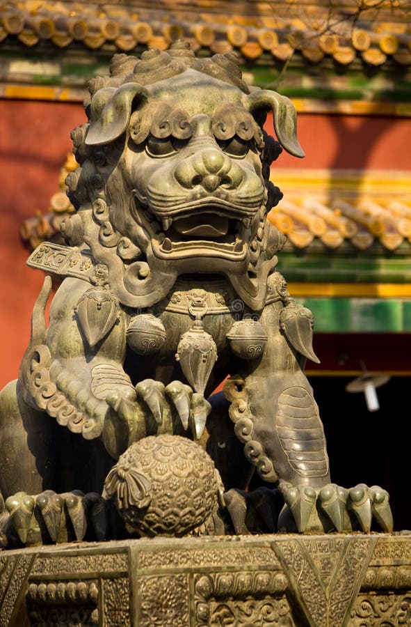 De Tempel Peking van de Gong van Yonghe van het Standbeeld van het Brons van de draak