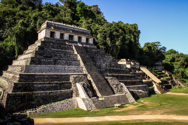 De Tempel van de Inschrijvingen, Palenque, Chiapas, Mexico stock fotografie De Tempel van de Inschrijvingen, Palenque, Chiapas, Mexico stock fotografie