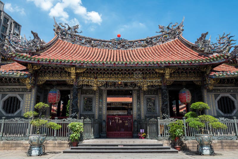 De tempel van Longshan Mengija in Taipeh, Taiwan royalty-vrije stock afbeelding De tempel van Longshan Mengija in Taipeh, Taiwan royalty-vrije stock afbeelding