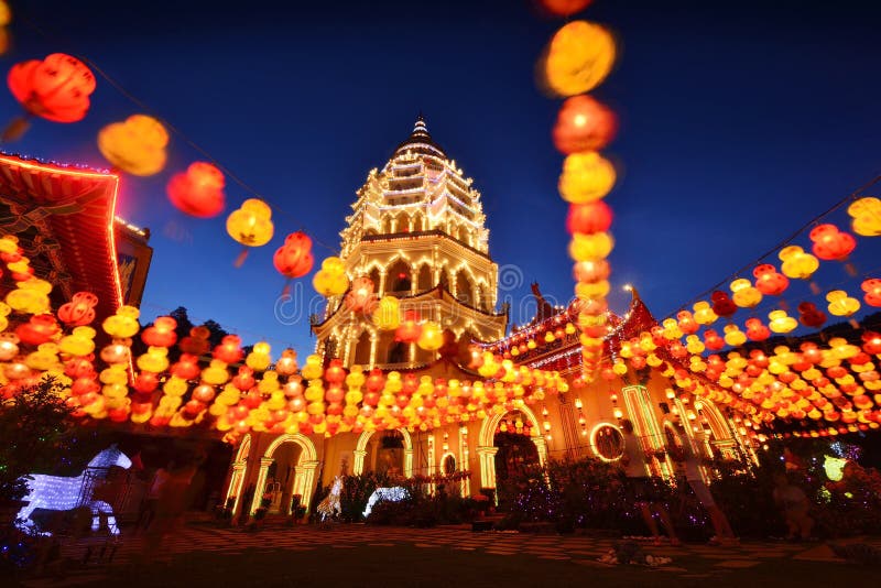 De Tempel van Si van Penangkek lok bij nacht royalty-vrije stock afbeelding De Tempel van Si van Penangkek lok bij nacht royalty-vrije stock afbeelding