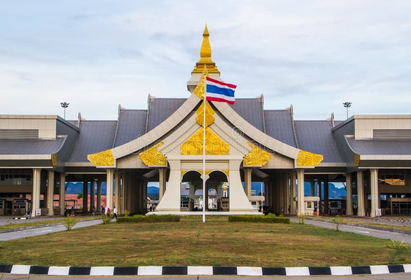 Thais overheidsgebouw royalty-vrije stock foto's