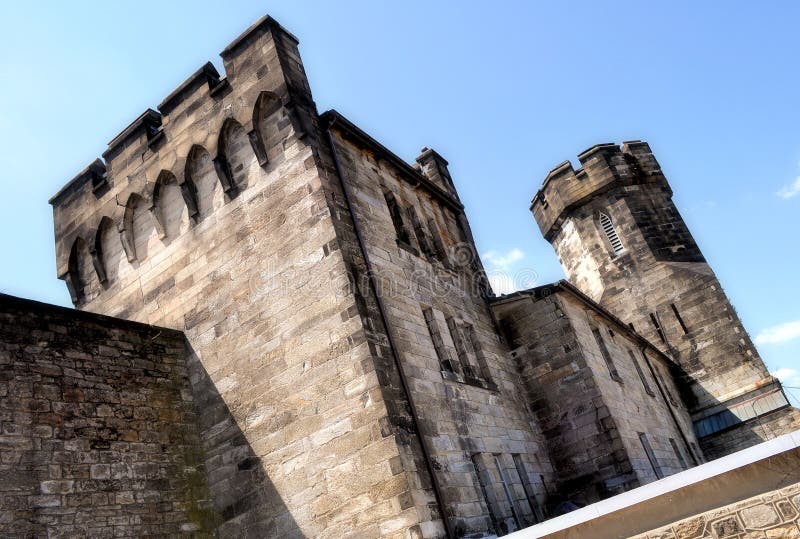 De toren bij Oostelijke Penitentiary van de Staat stock afbeeldingen De toren bij Oostelijke Penitentiary van de Staat stock afbeeldingen