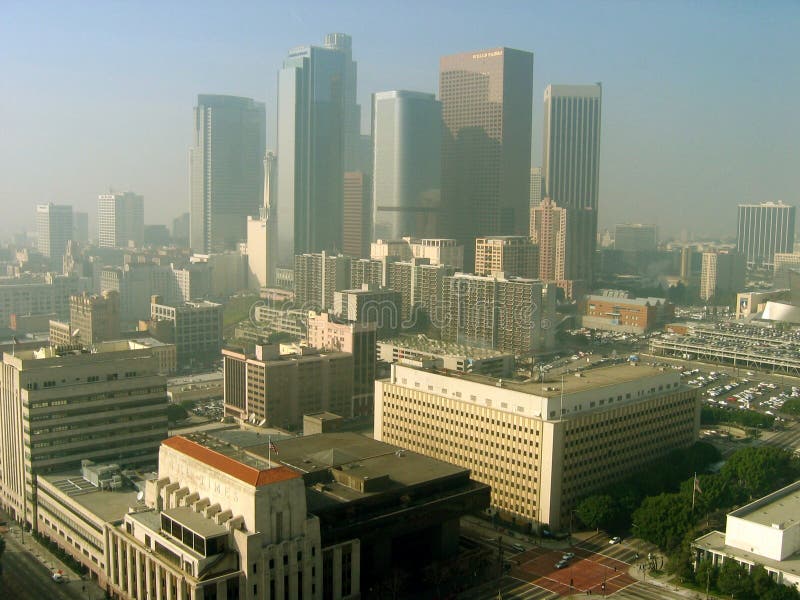 De Torens van Los Angeles op een smoggy dag, Los Angeles, Californië, de V.S. royalty-vrije stock fotografie De Torens van Los Angeles op een smoggy dag, Los Angeles, Californië, de V.S. royalty-vrije stock fotografie