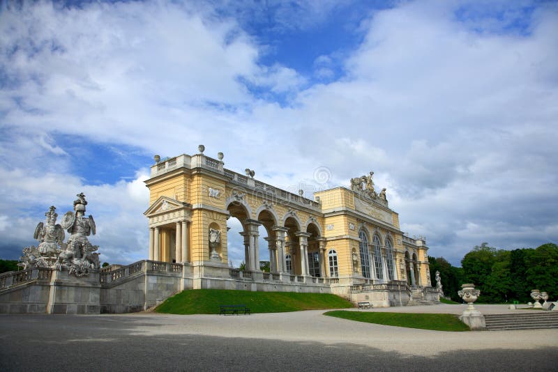 De Tuin van het Paleis van Schonbrunn, Wenen royalty-vrije stock afbeeldingen De Tuin van het Paleis van Schonbrunn, Wenen royalty-vrije stock afbeeldingen