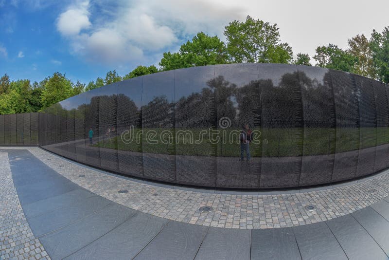 De Vietnam veterorna som är minnes- i Washington DC, USA royaltyfri fotografi De Vietnam veterorna som är minnes- i Washington DC, USA royaltyfri fotografi