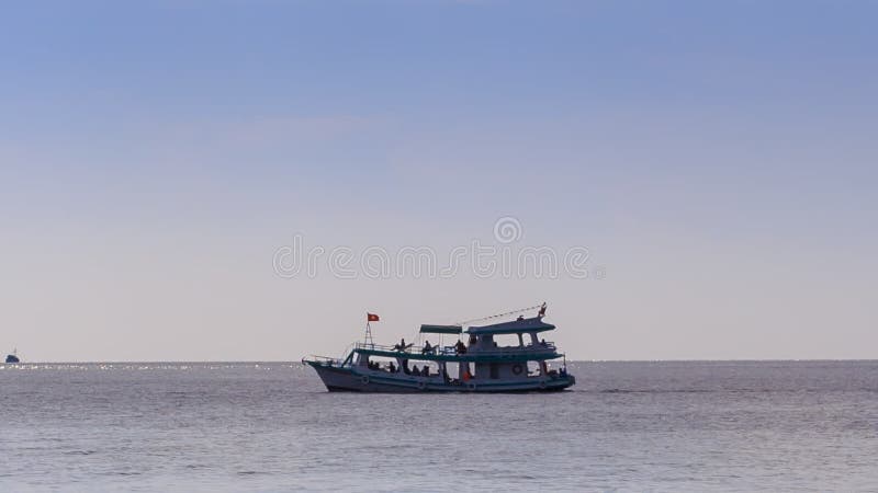 De Vietnamese Afwijkingen van de Toeristenboot langs Overzeese Horizon