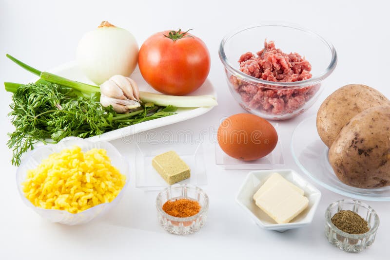De voorbereidingsstappen van traditionele Columbiaanse schotel riepen gevulde aardappels stock afbeeldingen De voorbereidingsstappen van traditionele Columbiaanse schotel riepen gevulde aardappels stock afbeeldingen