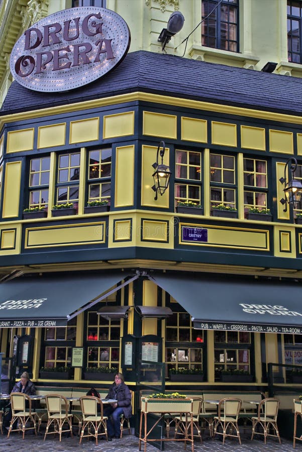 De Voorgevel van het koffierestaurant royalty-vrije stock afbeelding De Voorgevel van het koffierestaurant royalty-vrije stock afbeelding
