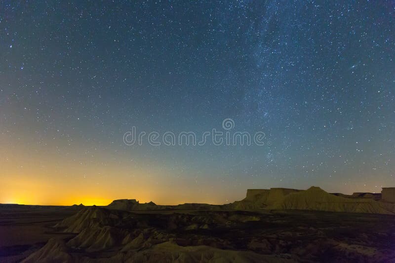De woestijnlandschap van de nachtmening Navarra stock fotografie De woestijnlandschap van de nachtmening Navarra stock fotografie