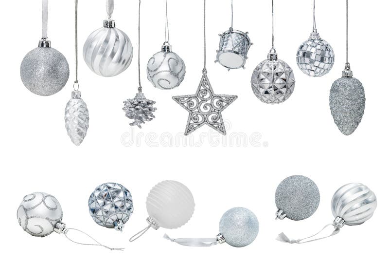 De zilveren snuisterijen van het Kerstmisnieuwjaar voor Kerstboomornamenten royalty-vrije stock afbeeldingen De zilveren snuisterijen van het Kerstmisnieuwjaar voor Kerstboomornamenten royalty-vrije stock afbeeldingen