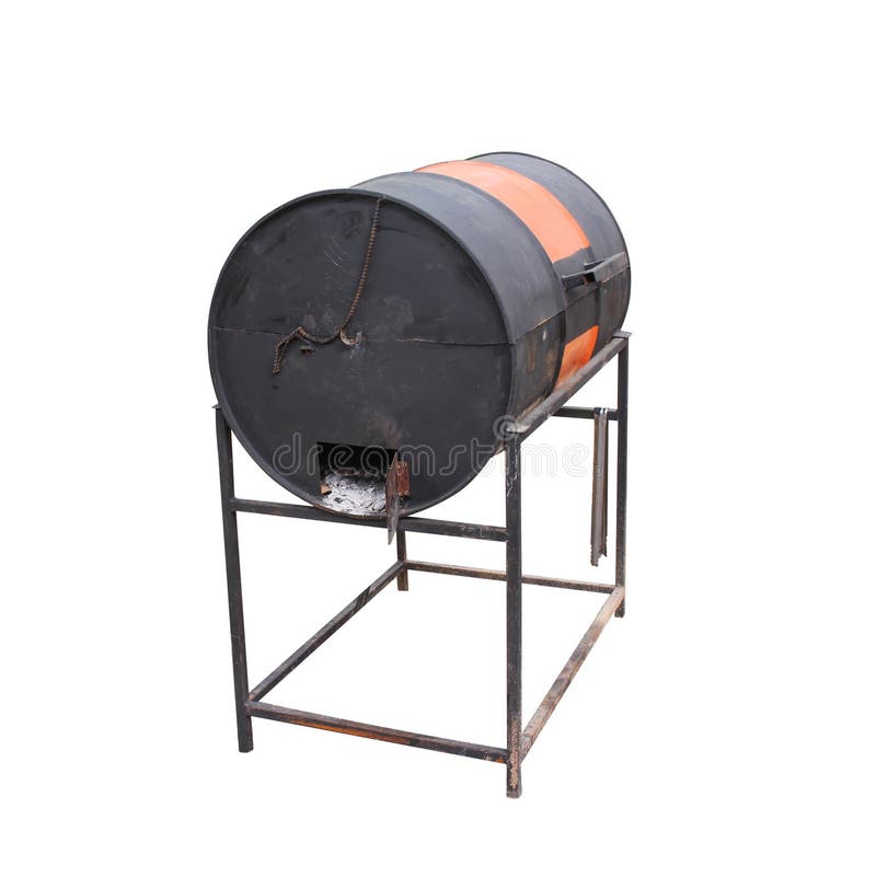 De zwarte met oranje barbecuegrill maakte van oude die gashouder op witte achtergrond met het knippen van weg wordt geïsoleerd stock afbeelding De zwarte met oranje barbecuegrill maakte van oude die gashouder op witte achtergrond met het knippen van weg wordt geïsoleerd stock afbeelding