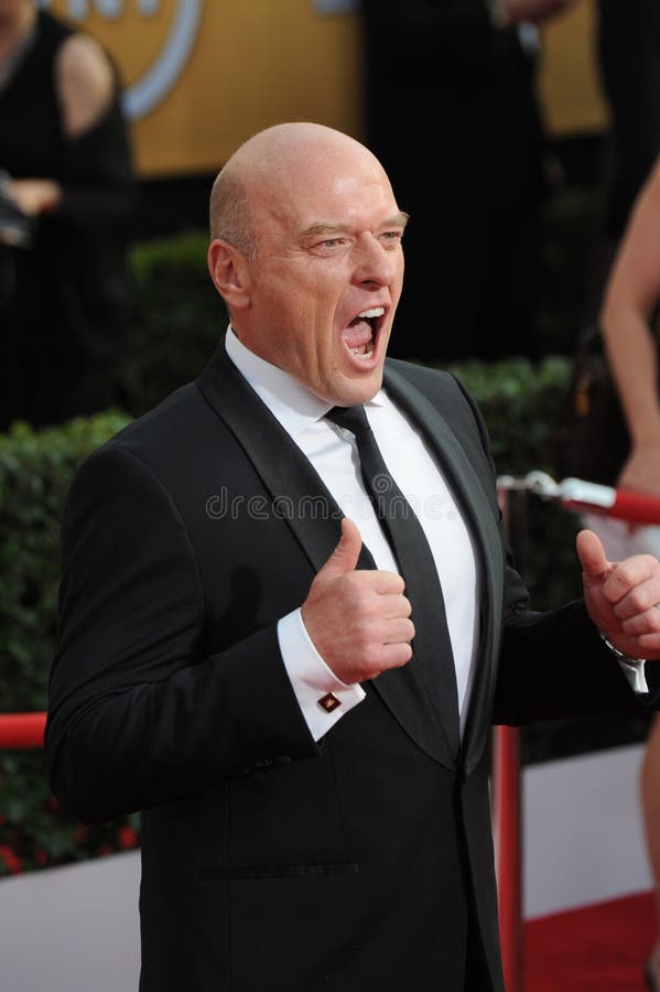 Dean Norris Royalty-Free Images, Stock Photos & Pictures