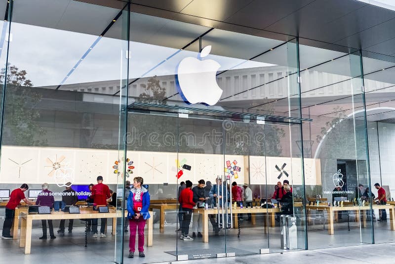 Dec 5, 2019 Palo Alto / CA / USA - Apple Store Facade in Silicon Valley;  Customers Shopping Inside the Store Visible through the Editorial Stock  Photo - Image of logo, computer: 181715118