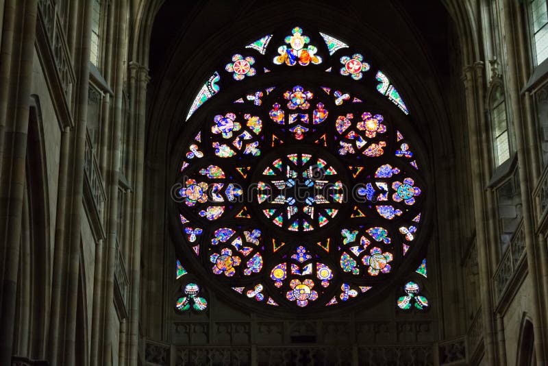 Decalcomania della rosetta della st Vitus Cathedral a Praga fotografia stock libera da diritti Decalcomania della rosetta della st Vitus Cathedral a Praga fotografia stock libera da diritti